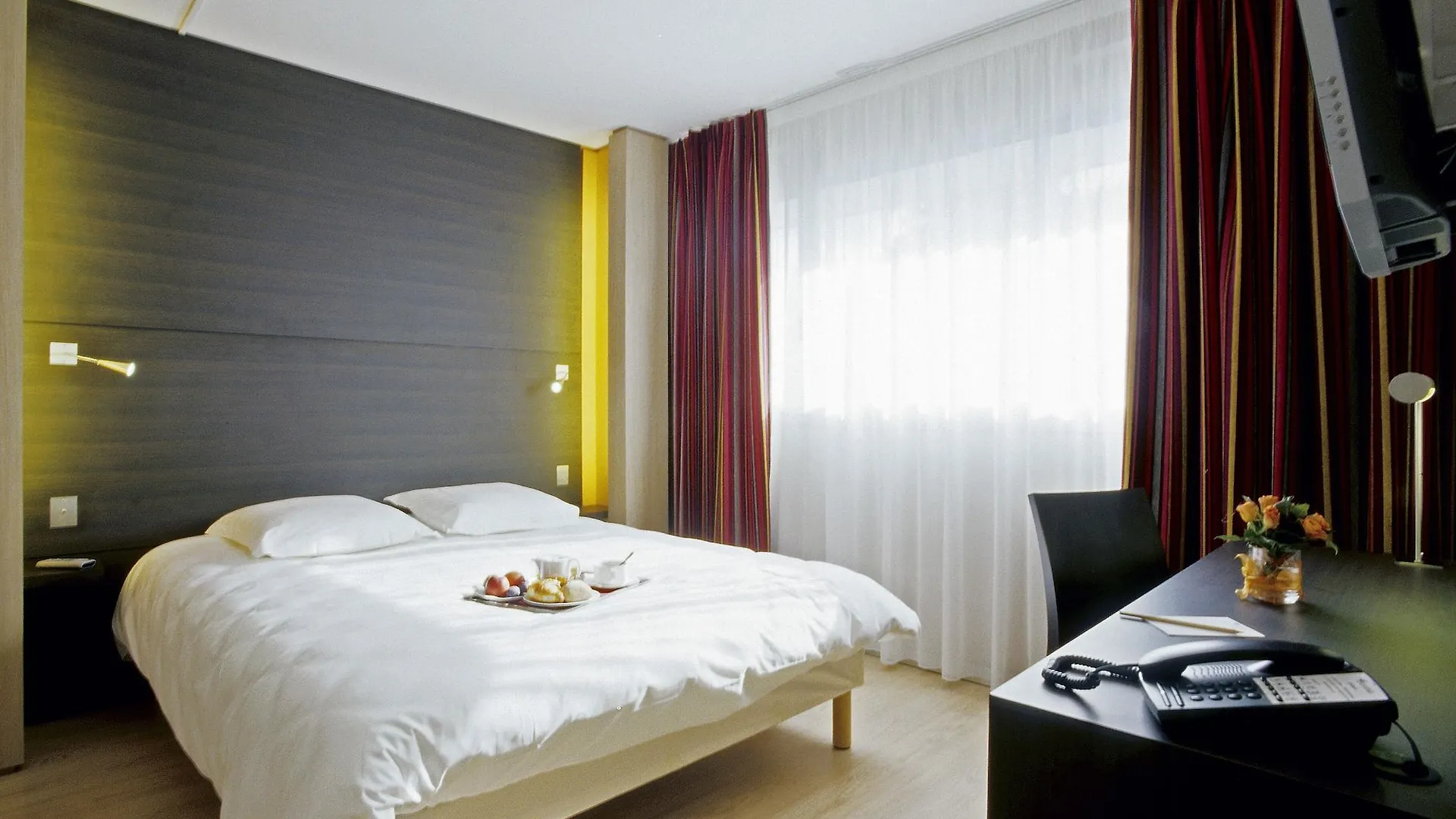 ****  Oceania Quimper Hotel France