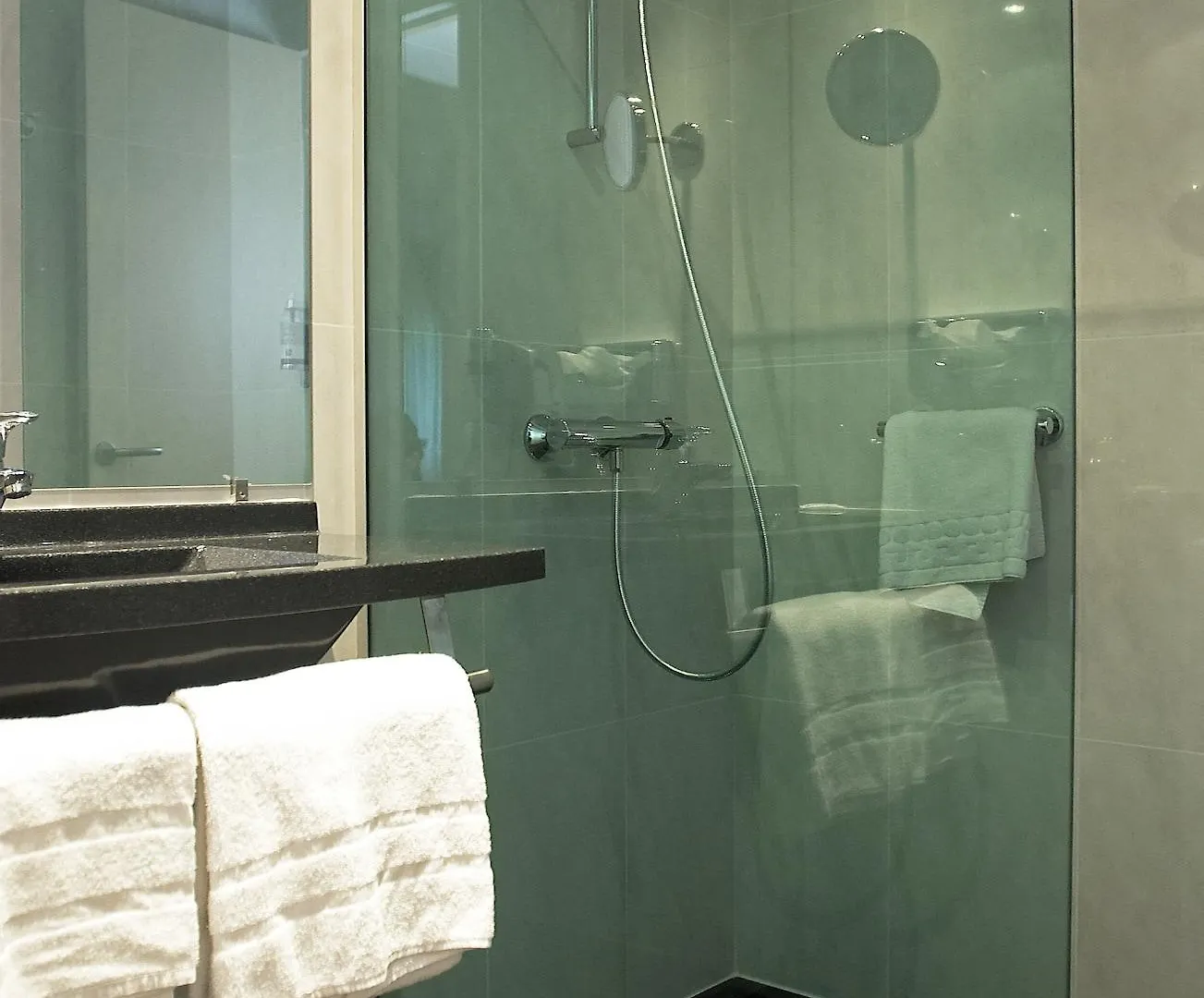 Oceania Quimper Hotel