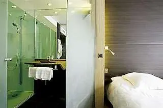 Oceania Quimper Hotel