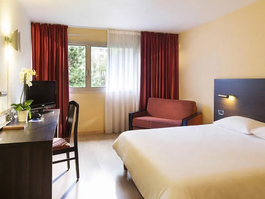 Oceania Quimper Hotel