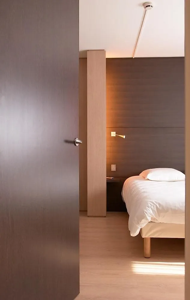 Oceania Quimper Hotel