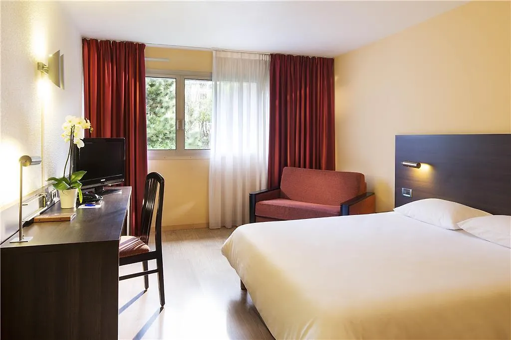 ****  Oceania Quimper Hotel France