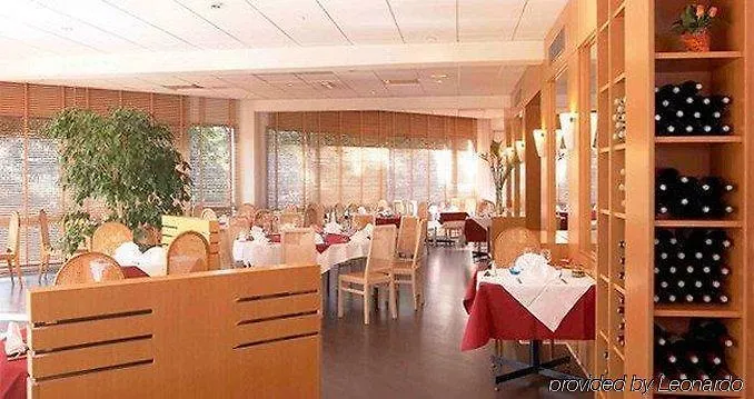 Oceania Quimper Hotel