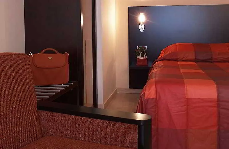 Oceania Quimper Hotel