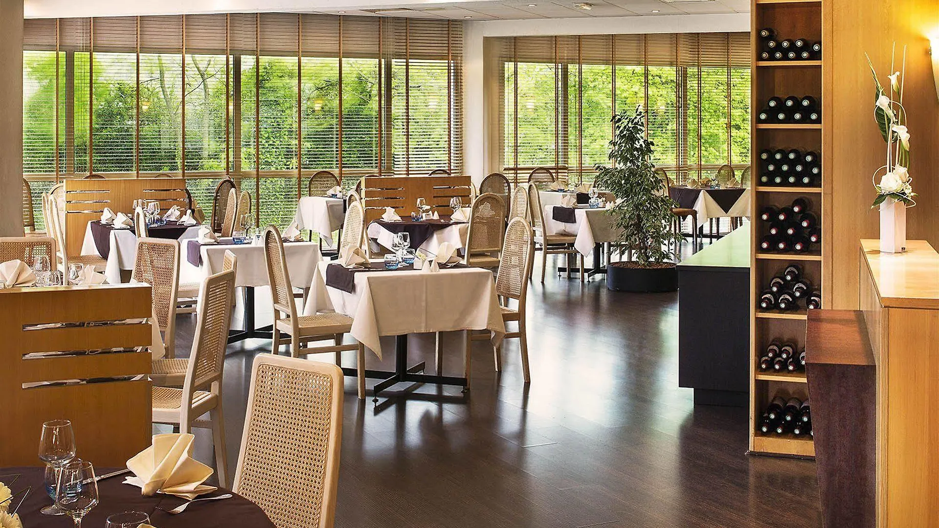 ****  Oceania Quimper Hotel France