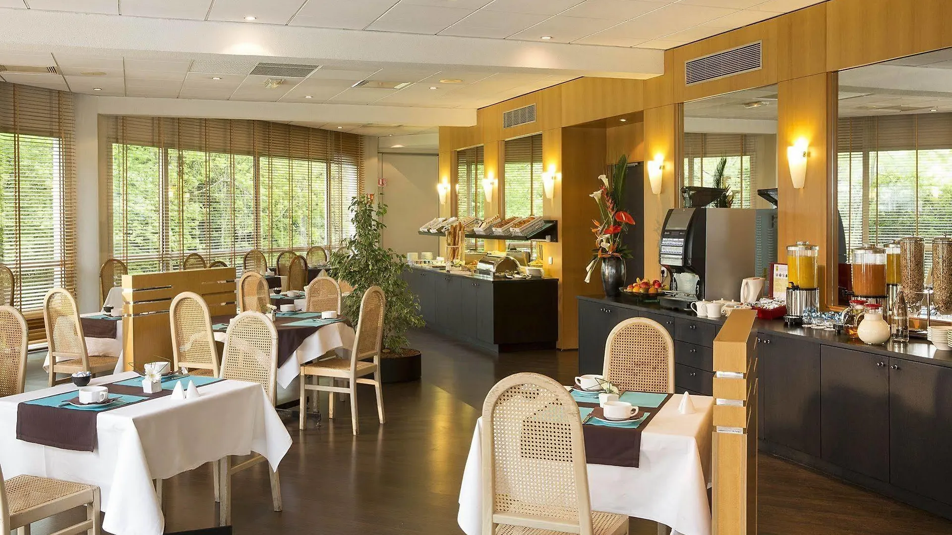 Oceania Quimper Hotel