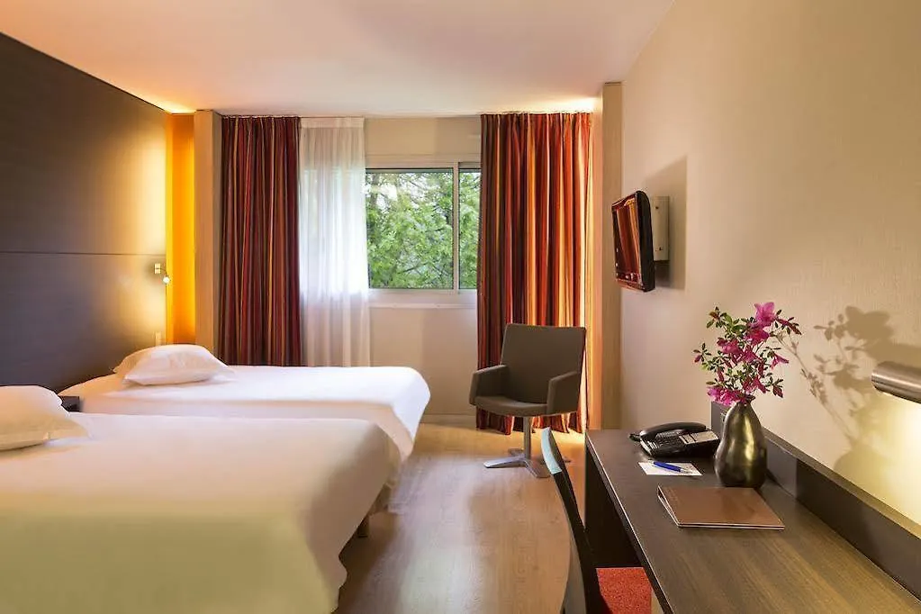 Oceania Quimper Hotel